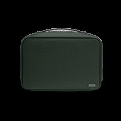 The Hanging Toiletry Bag in Green