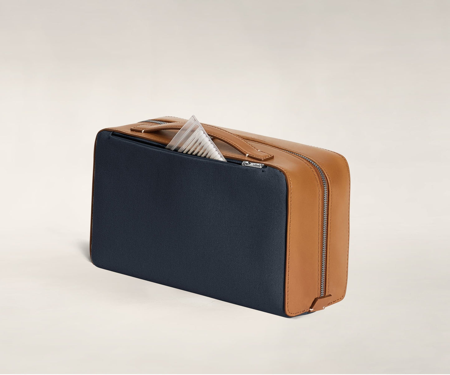 The Large Toiletry Bag in Marine