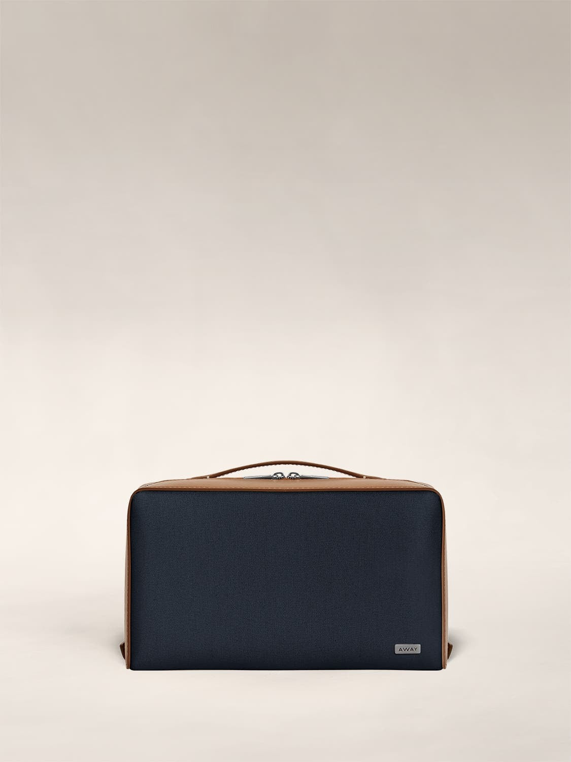 The Large Toiletry Bag in Marine