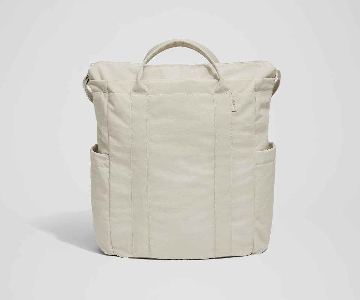 Courtside Tote in Salt White Textured Nylon